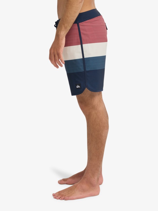 Surfsilk Scallop 18" - Boardshorts for Men  EQYBS04921