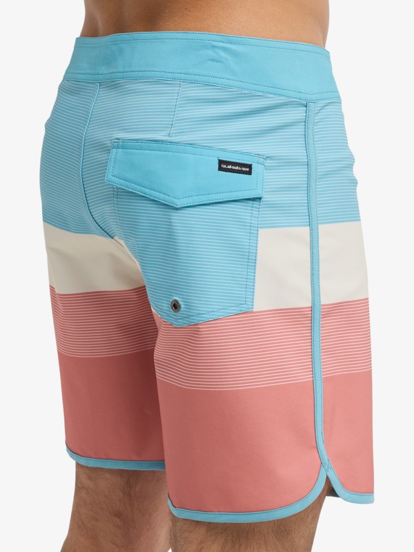 Surfsilk Scallop 18" - Boardshorts for Men  EQYBS04921