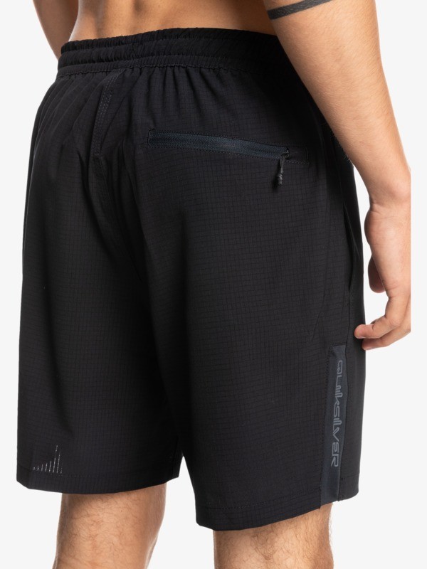 Omni Training 17" - Training Short for Men  EQYJV03897
