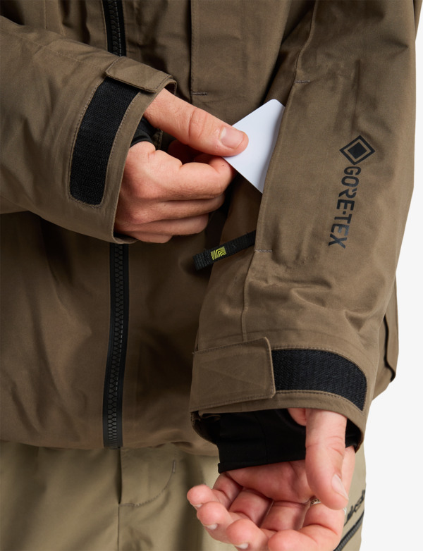 Forever Stretch GORE-TEX® - Technical Snow Jacket for Men  EQYTJ03509