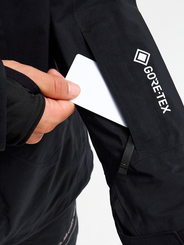 Pro Path Stretch GORE-TEX&reg;  EQYTJ03533