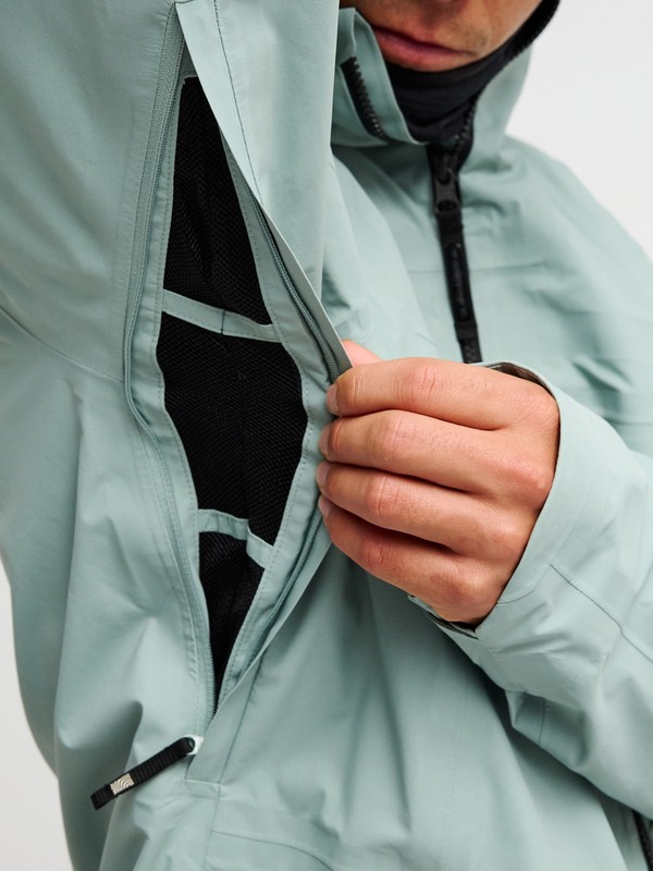 Highline Pro 3L GORE-TEX&reg;  EQYTJ03544