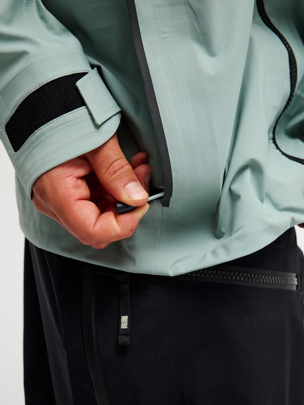 Highline Pro 3L GORE-TEX&reg;  EQYTJ03544