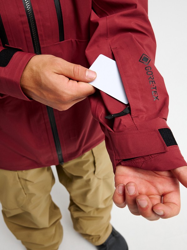 Highline Pro 3L GORE-TEX&reg;  EQYTJ03544