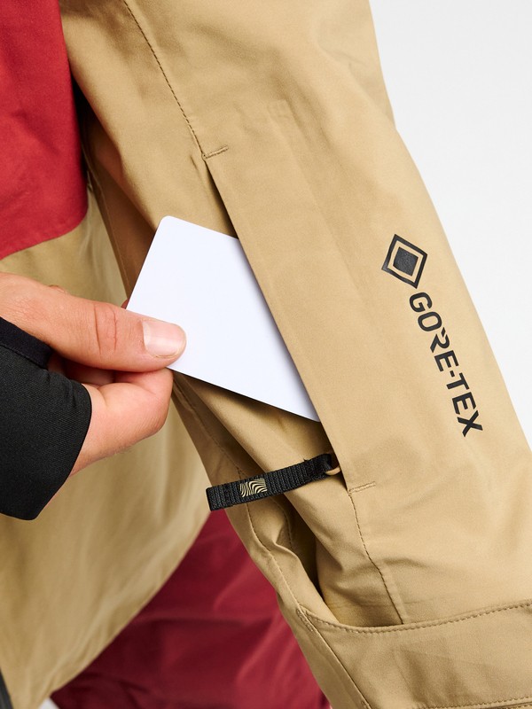 Forever Stretch GORE-TEX&reg;  EQYTJ03549