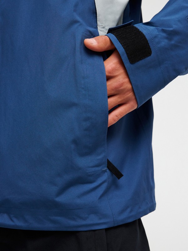 Young Guns GORE-TEX&reg;  EQYTJ03554