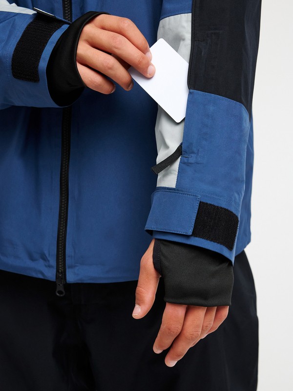 Young Guns GORE-TEX&reg;  EQYTJ03554