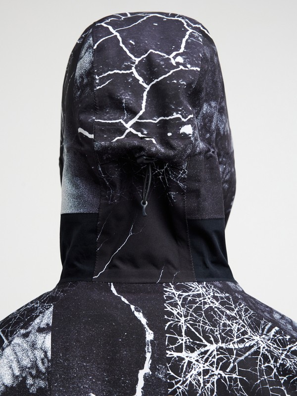 Peter Sutherland GORE-TEX&reg;  EQYTJ03570