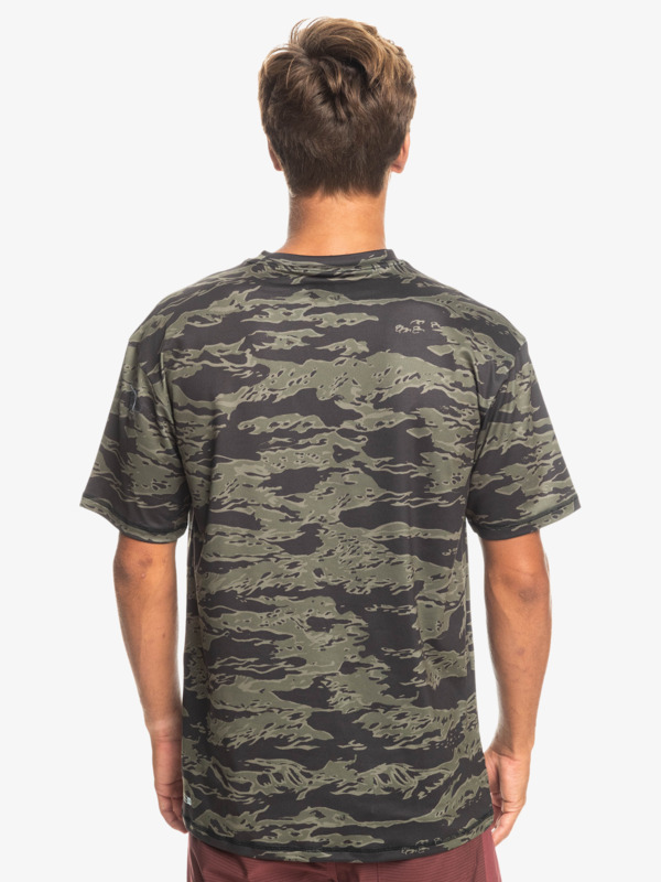 Comp Logo Surf - Short Sleeve UPF 50 Surf T-Shirt for Men  EQYWR03365