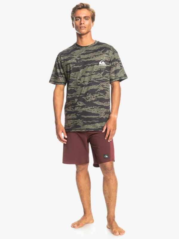 Comp Logo Surf - Short Sleeve UPF 50 Surf T-Shirt for Men  EQYWR03365