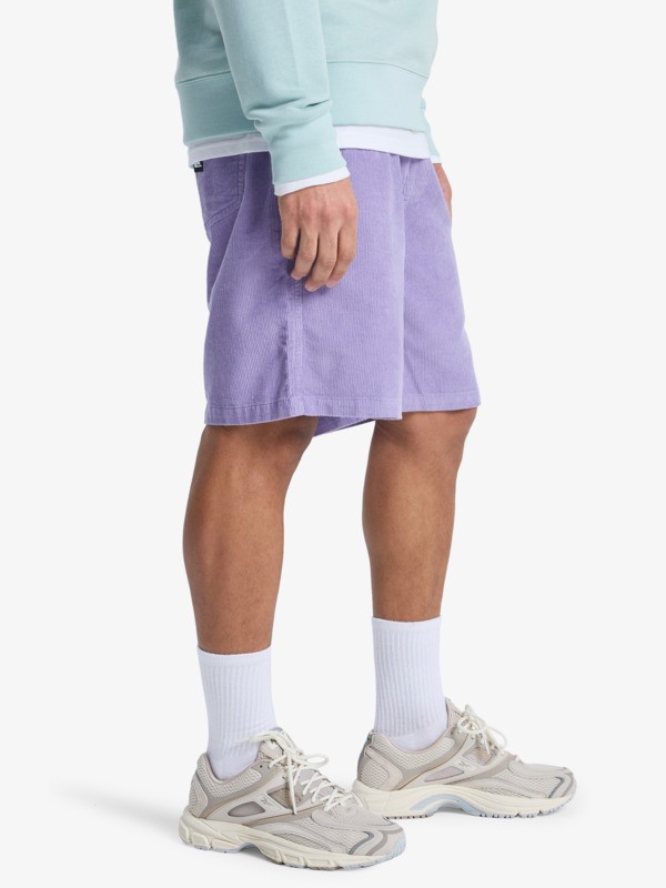 Taxer 18"  EQYWS03878