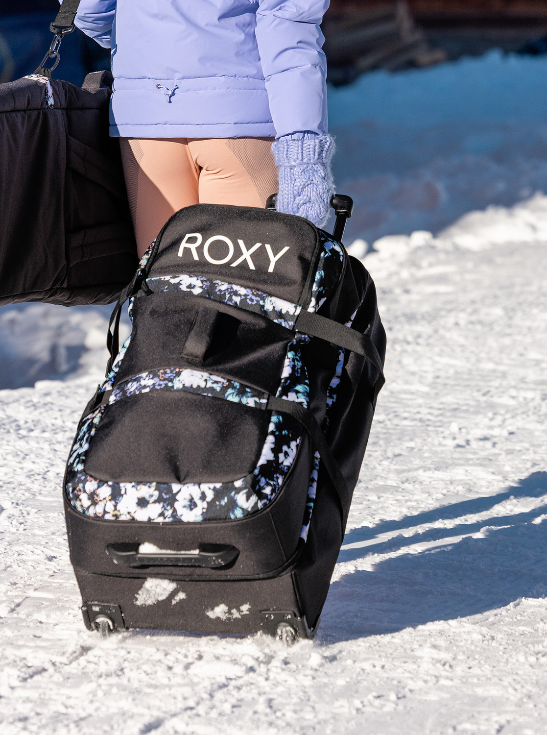 erjbl03261_roxy,l_kvj1_frt1.jpg