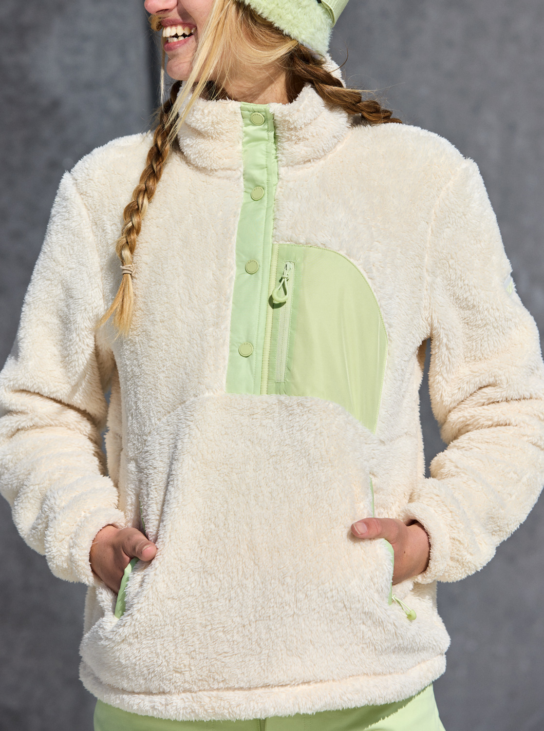 erjft04830_roxy,l_tdq0_frt1.jpg