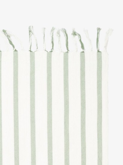 Blushing Cheeks  ERJAA04375