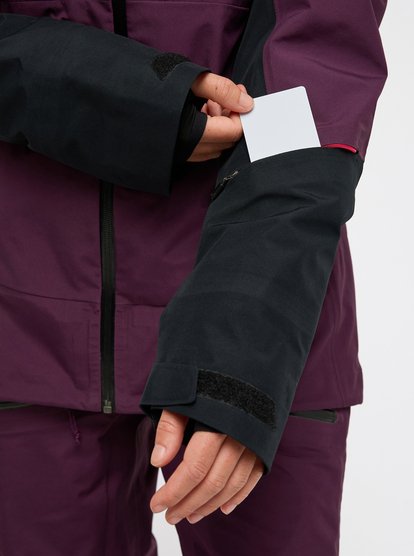 GORE‑TEX&reg; Lunalite 3L  ERJTJ03555