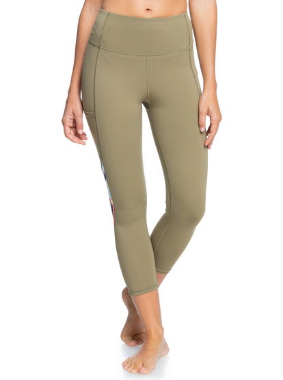 Runway Circle - Technical Capri Leggings for Women  ERJWP03036