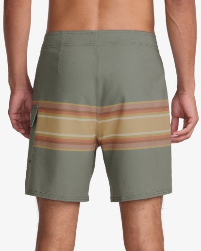 Exotica 17"  23A082600