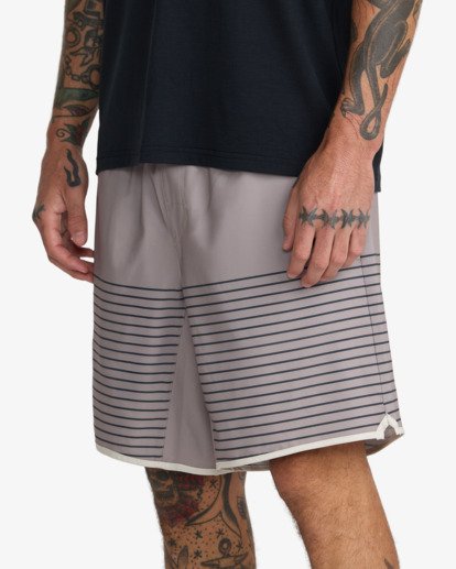 Yogger Stretch Contrast 17"  23MS102511