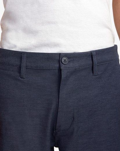 Back In - Hybrid Shorts for Men  AVYWS00286