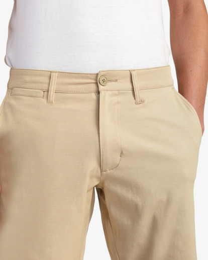 Back In - Hybrid Shorts for Men  AVYWS00286