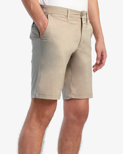 Back In - Hybrid Shorts for Men  AVYWS00286