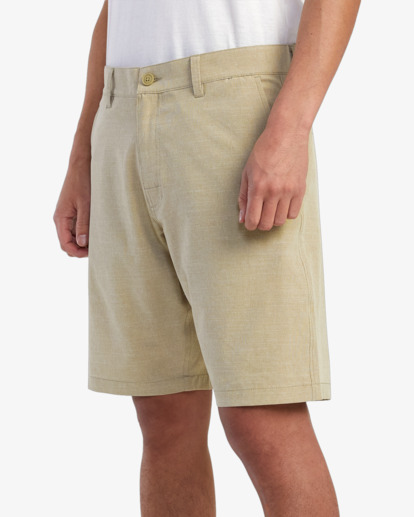 Balance - Hybrid Shorts for Men  AVYWS00287