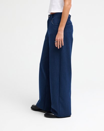 RVCA Business  EVJNP03002