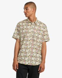 0 LA Eye Floral - Short Sleeves Shirt for Men Green 23A041500 RVCA