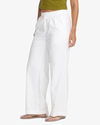 3 Latitude Orange 23B112614 RVCA