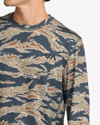 2 Sport Vent Multi 23MS033601 RVCA