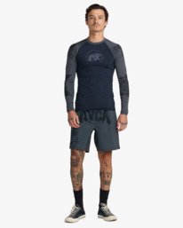 5 Tapout Black 23MS033611 RVCA