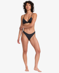 3 Solid Black 23O131512 RVCA