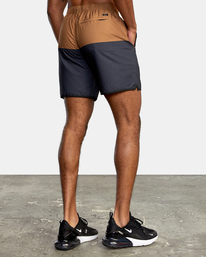 4 Yogger IV Athletic Shorts 17" Blue D4WKMFRVS2 RVCA