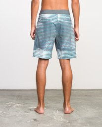 2 BOPPA STRIPE TRUNK  H1BSRFRVP8 RVCA
