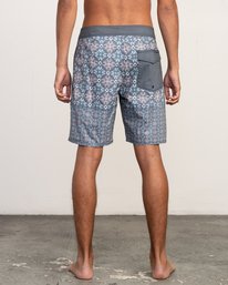 2 Morris Trunk - 19" Boardshorts for Men  N1BSRDRVP9 RVCA
