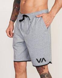 3 VA Sport Short II  - 20" Sports Short  Q4WKMHRVF9 RVCA