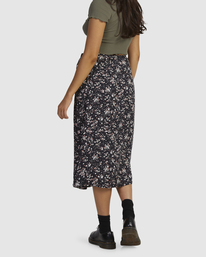 4 Wrapped Annika Black UVJWK00131 RVCA