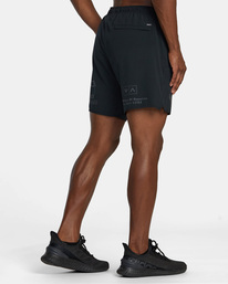4 VA Sport Yogger Stretch 17" - Performance Shorts for Men Black V201TRYS RVCA