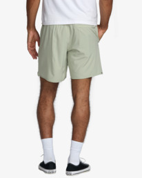 3 VA Sport Yogger Stretch 17" - Performance Shorts für Männer Schwarz V201TRYS RVCA