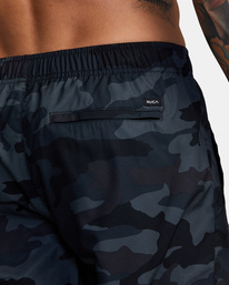 13 VA Sport Yogger IV - Performance-Shorts für Männer Grün Z4WKMHRVF1 RVCA