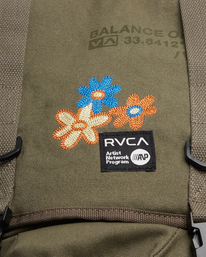 18 Melissa Grisancich Trooper - Backpack Green Z5BPRFRVF1 RVCA
