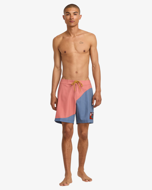 4 LA Wave 17" Multi 23A081507 RVCA