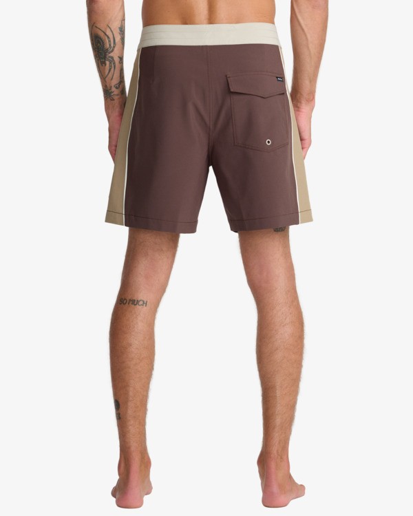 8 Rewind Brown 23A081606 RVCA