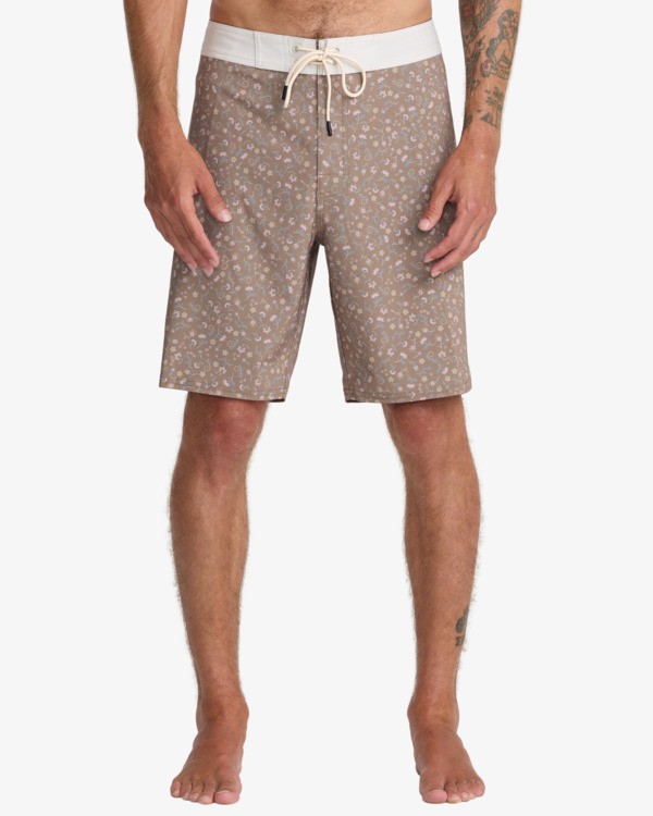 6 Va Print Beige 23A082604 RVCA