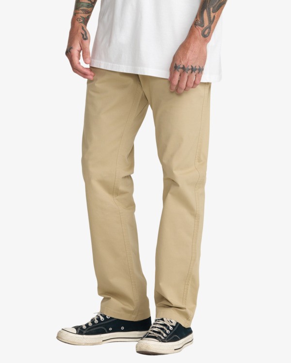 3 Dayshift Weekend 2 Brown 23A113600 RVCA