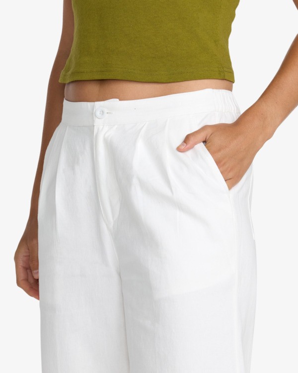 2 Latitude Orange 23B112614 RVCA