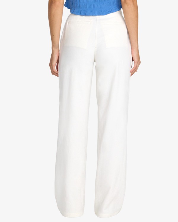 1 Bonnie White 23B113504 RVCA