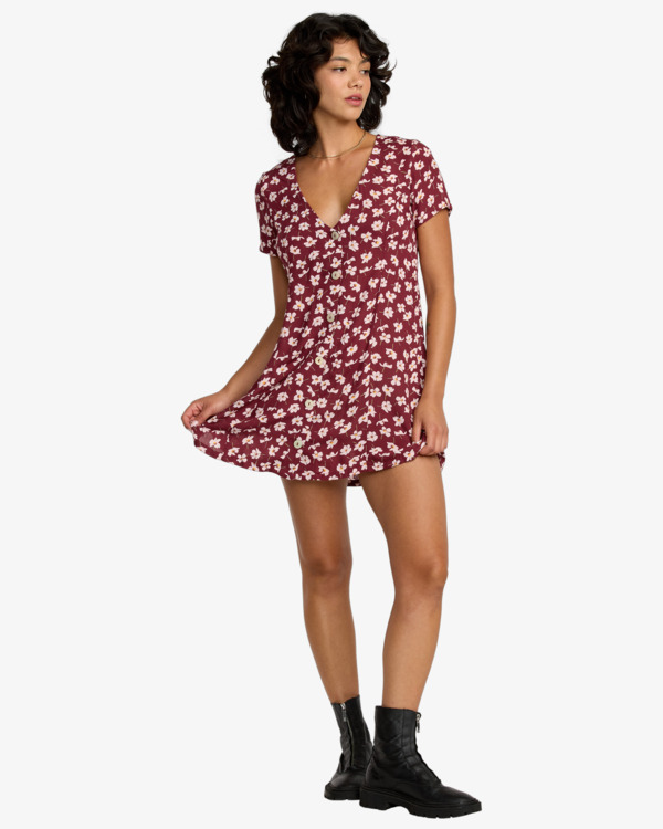 4 Understated Rouge 23B131508 RVCA