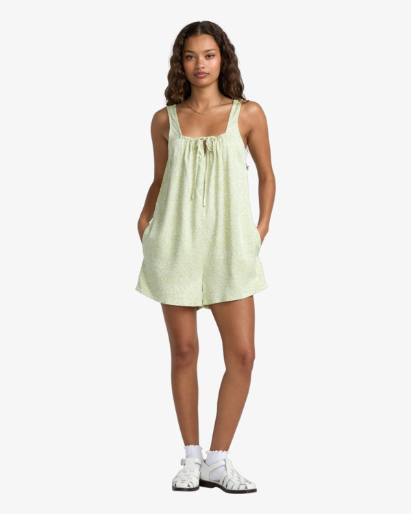 3 Oliver Green 23B282503 RVCA
