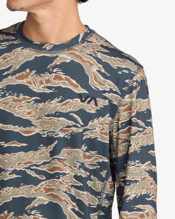 2 Sport Vent Multi 23MS033601 RVCA